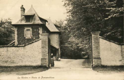Chateau_de_la_Riviere_02.jpg